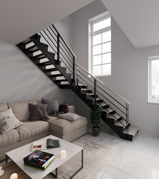 Лестница в дом,15 прямых ступеней,площадка 900*900 мм ,разворот на 90 гр.Ширина 900мм.