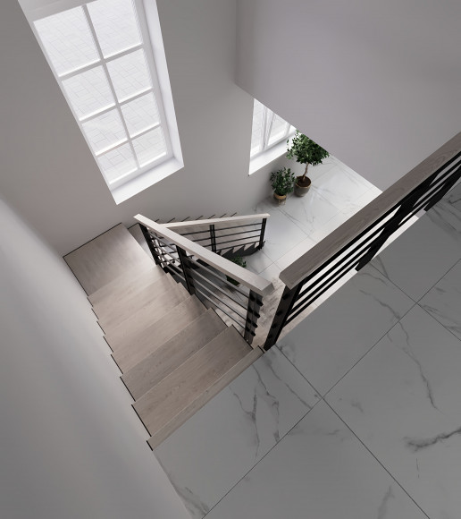 Лестница в дом,15 прямых ступеней,площадка 800*800 мм ,разворот на 90 гр.Ширина 800мм.