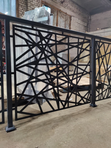 Ограждение площадки ,балюстрады,балкона "лазерная резка"  4 м. 