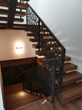 Ограждение лестницы 9-ми ступеней  "лазерная резка" .