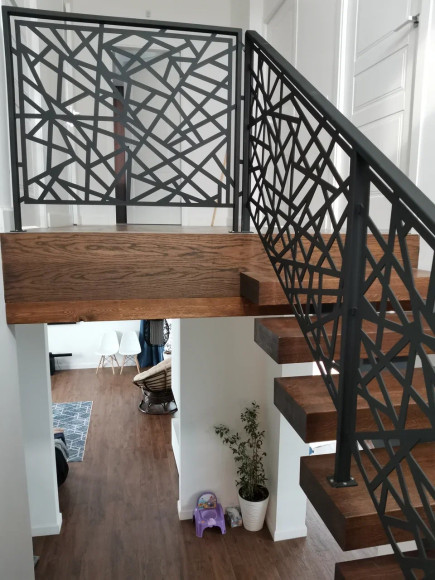 Ограждение лестницы 10-ти ступеней  "лазерная резка" .
