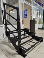 Лестница-крыльцо 3 ступени без ДПК,ограждение с одной стороны.Ширина 1.5м.