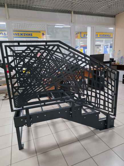 Лестница-крыльцо 3 ступени с площадкой,без ДПК,перила "лазерная резка" с двух сторон.Ширина 1м.